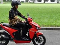 Motor Listrik Jokowi Laku Rp 2,5 Miliar dalam Konser Bersatu Melawan Corona