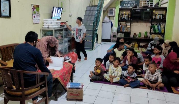 IKA Salis 2006 Berbagi Bersama Anak Panti Asuhan di Gowa