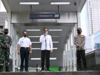 Presiden Jokowi Tinjau Kesiapan Penerapan New Normal di Stasiun MRT