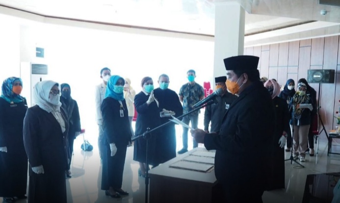 Sekprov Sulsel Lantik 9 Pejabat Fungsional