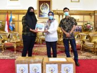 PKK Sulsel Terima Bantuan 19 Set APD dari Mahasiswa IT PLN