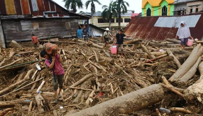 Banjir bandang di Masamba Luwu Utara, Sulawesi Selatan.