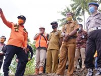 Bahas Oprit Jembatan Pacongkang, Wagub Sulsel dan Bupati Soppeng Turun ke Lapangan