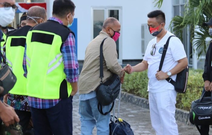 Kunjungi Sejumlah Pulau, Rapsel Ali Atasi Masalah Listrik dan Jaringan Seluler