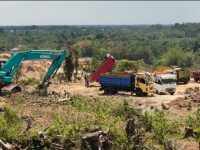 Penutupan sejumlah tambang ilegal di Kecamatan Moncongloe Kabupaten Maros yang dilakukan oleh Kapolda Sulsel, Irjen Pol Merdisyam.