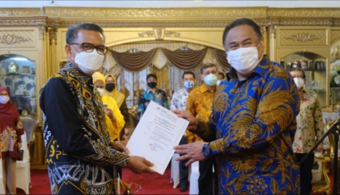 Sah! Rachmat Gobel Lantik Nurdin Abdullah Jabat Ketum Persada Sulsel