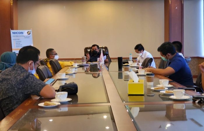 Wakil Ketua Umum DPP Golkar, H.A.M Nurdin Halid saat memimpin rapat terbatas bersama BSN di kantor DPP Golkar di Jakarta, Rabu (16/9/2020).