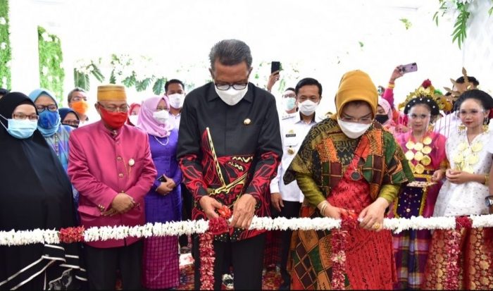 Dimanfaatkan Kembali Untuk Masyarakat, Gubernur Resmikan Gedung Kartini PKK