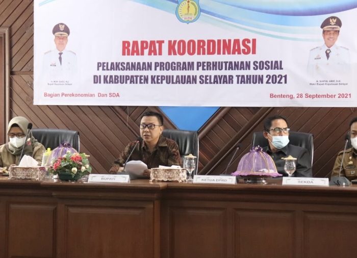 Bupati Selayar Buka Rakor Program Perhutanan Sosial