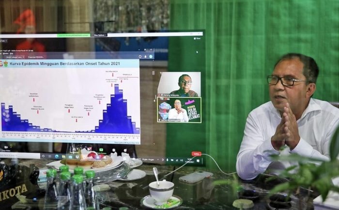 Narasumber di Diskusi TII, Danny Bahas Strategi Makassar Melawan Covid 19