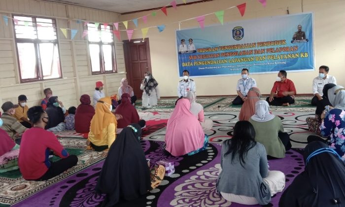 DPPKB Bontang Sosialisasi Terkait Pengendalian Penduduk dan Pelayanan KB Wilayah Pesisir