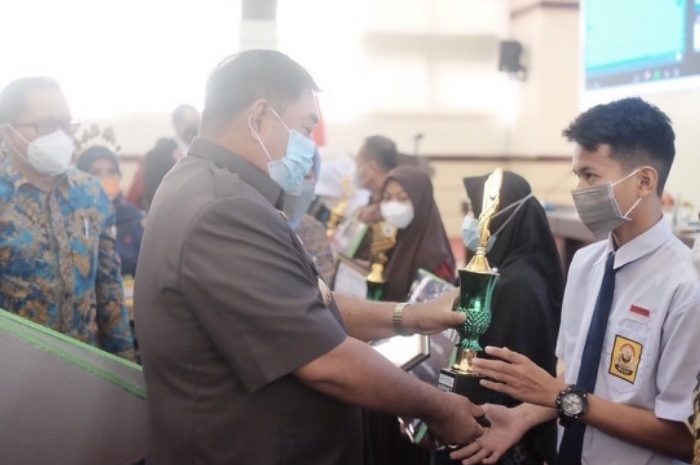 Support Peserta Didik SMP se-Sulsel, Pemprov Apresiasi Inovasi BPOM Makassar
