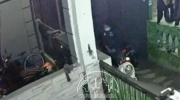 Waduh, Pria Ini Terekam CCTV Sedang Masturbasi di Jok Motor Milik Perempuan