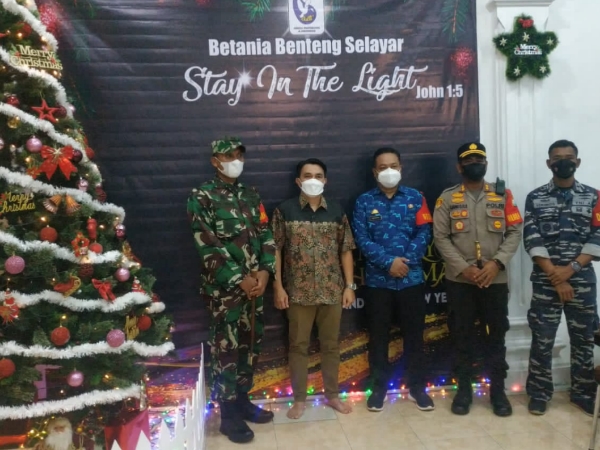Pastikan Natal Aman, Sekda Selayar Tinjau Langsung Gereja