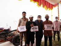 Maksimalkan Dukungan ke Petani, Azikin Solthan Salurkan Ratusan Alsintan