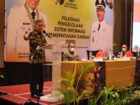 Taufan Pawe Dukung Pemanfaatan SIPD, Jadi Jaminan Transparansi dan Akuntabilitas