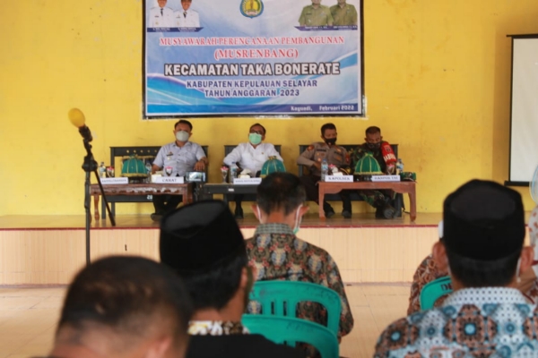 Buka Musrenbang Kecamatan Takabonerate, Ini Pesan Wabup Selayar