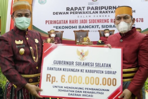 HUT-678 Sidrap, Plt Gubernur Sulsel Kucurkan 66 M Untuk Pembangunan Daerah