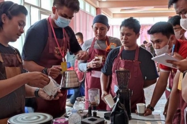 Taufan Pawe Apresiasi Pelatihan Barista, Harap UMKM di Parepare Meningkat