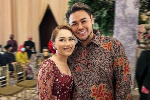 Benarkan Ivan Gunawan Akan Menikahi Ayu Ting Ting di Tahun 2023?