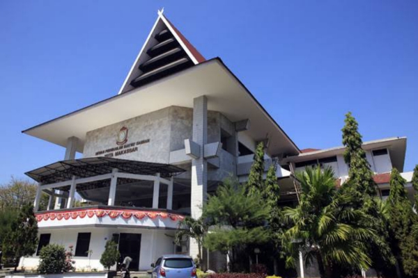 Usai Lockdown, Kantor DPRD Kota Makassar Kembali Dibuka