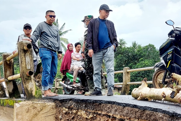 Pasca Banjir dan Tanah Longsor, Bupati Selayar Tinjau Langsung Lokasi Bencana