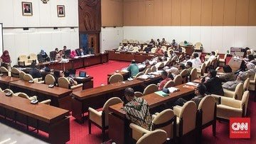 Nama-nama Anggota KPU dan bawaslu Pilihan DPR