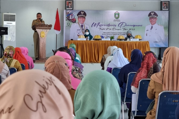 Taufan Pawe: Tempatkan Perempuan Pada Posisi Terhormat dan Strategis Dalam Pembangunan