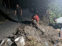 Tanggulangi Pipa Bocor, Tim Transmisi PAM Parepare Perbaikan Dari Pagi Hingga Larut Malam