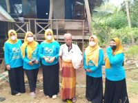 Peduli Sesama, TP PKK Selayar Bagikan Paket Ramadhan ke Sesama Anggota Dasawisma