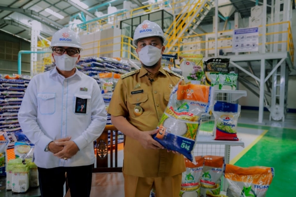 Periode Januari-April 2022, 50% Beras Petani Sulsel Suplai Kebutuhan Bulog Secara Nasional