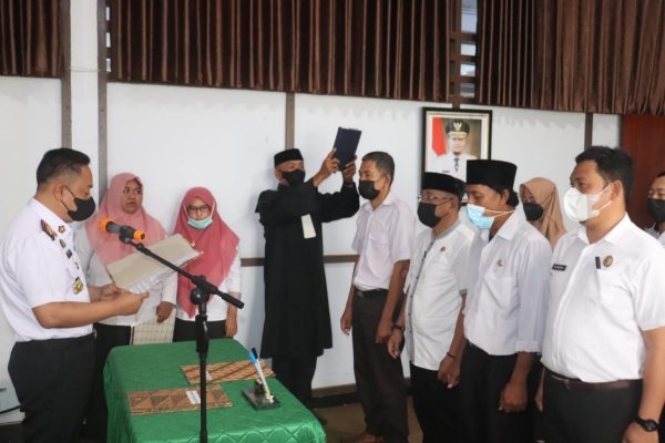 Empat Pejabat Pengawas Lingkup Kepulauan Selayar Resmi Dilantik
