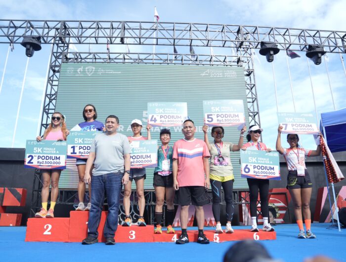 Makassar Half Marathon (MHM) 2025 yang digelar di kota Makassar.