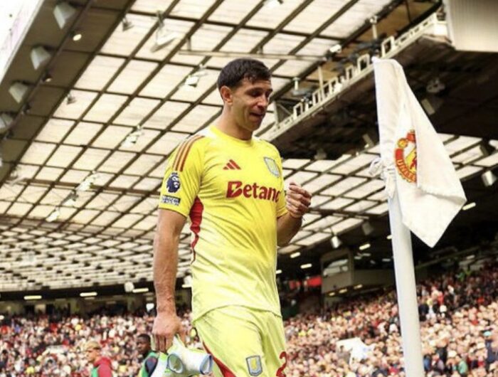 Manchester United Incar Emiliano Martinez