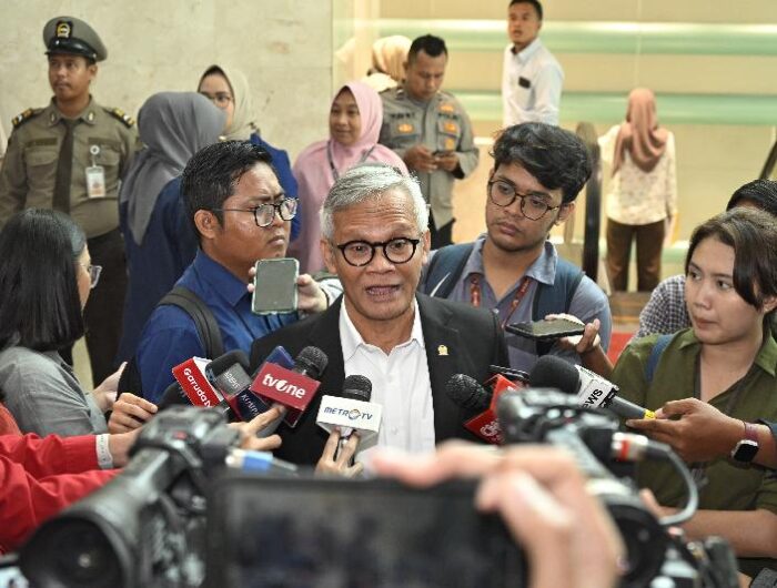 Respons Putusan MK, Komisi II Bahas Opsi Pemilu Eksekutif dan Legislatif Terpisah