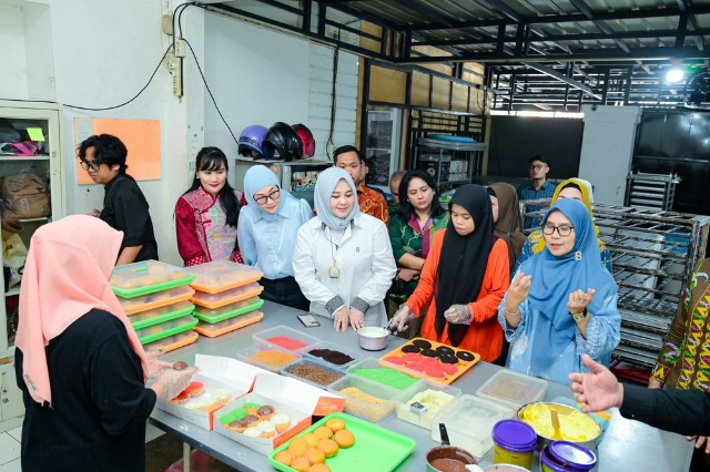 Fatmawati Rusdi Apresiasi Usaha Mandiri Penyandang Tuli di Makassar