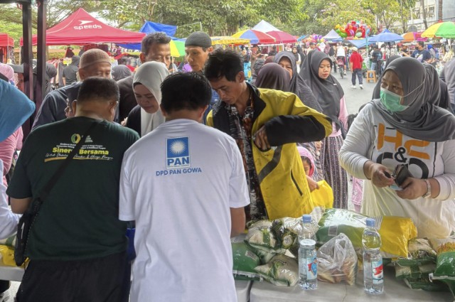 DPD Gowa Rayakan HUT PAN dengan Gerakan Pangan Murah