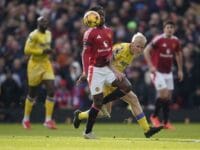 Newcastle Siap Bajak Kobbie Mainoo, Bintang Muda MU yang Terpinggirkan