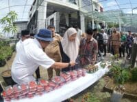 Launching Urban Farming Bukit Baruga, Munafri Dorong Warga Mandiri Pangan dari Pekarangan Rumah