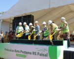 Munafri Dampingi JK Peletakan Batu Pertama di RS Islam Faisal