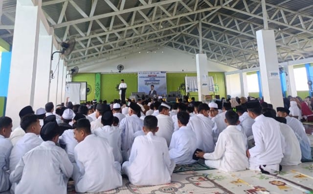 SIT Al Qalam Gowa Hadirkan Ustaz Muzammil Hasballah, Qari Muda Berpengaruh di Dunia