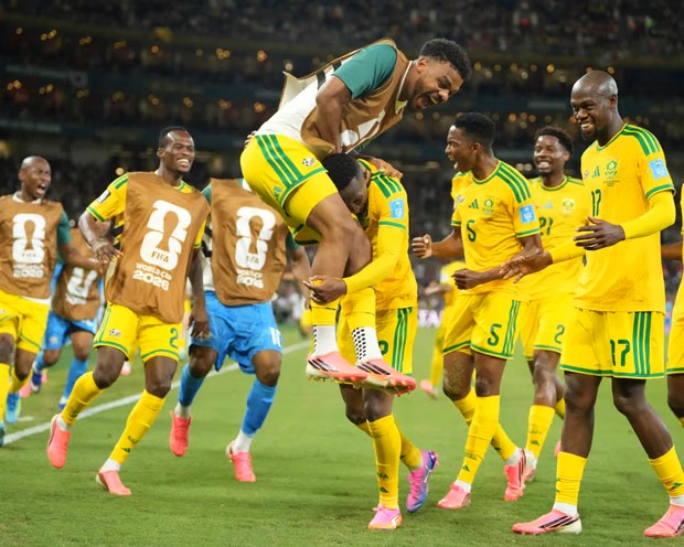 Timnas Afrika Selatan berselebrasi setelah membobol gawang Korsel di Stadion Monterrey, Meksiko City pada Kamis (25/6/2026). (AP Photo)