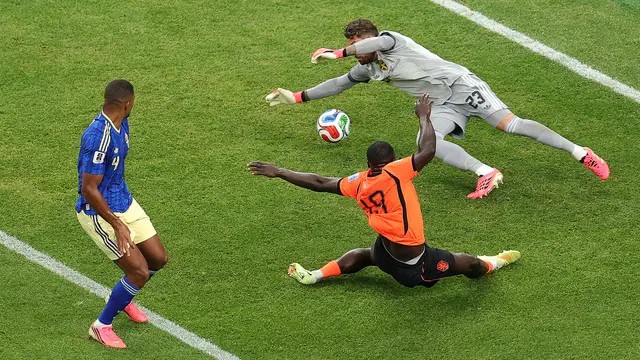 Striker Belanda Brian Brobbey mencatat skor saat melawan Swedia pada laga Grup F Piala Dunia 2026 di Houston Stadium, Minggu (21/6/2026) dini hari WIB. (AFP)