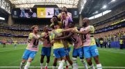 Timnas Brasil merayakan gol di menit akhir pertandingan kontra Jepang pada laga babak 32 besar Piala Dunia 2026 di Houston Stadium pada Selasa (30/6/2026). (AFP)