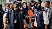 Roy Suryo dan dr Tifauziah. (ANTARA)