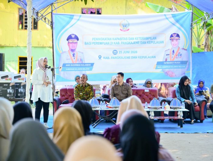 Fatmawati Perkuat Pelayanan Dasar di Pulau Sabutung