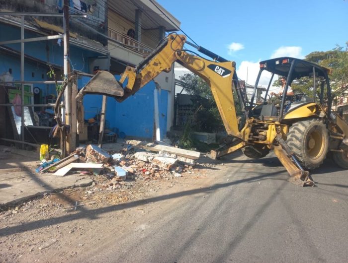 Komitmen Pemkot Makassar Tata Kawasan Kota, Kecamatan Mariso Tertibkan 40 Lapak