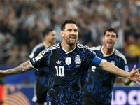 Timnas Argentina melakukan selebrasi setelah mencetak gol ke gawang Yordania pada Minggu (28/6/2026). (FIFA)