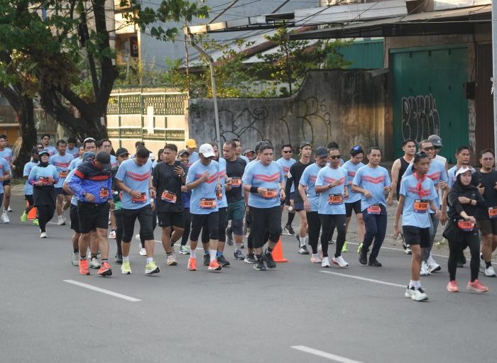 Munafri Resmi Lepas Makassar Half Marathon 2026, Anjungan Losari Berubah Jadi Lautan Manusia