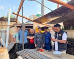 10 Warga Negara Asing (WNA) asal Tiongkok/China ditangkap petugas Imigrasi Jakarta Utara saat bekerja sebagai buruh bangunan di kawasan Pluit, Kecamatan Penjaringan. (HO-Imigrasi Jakut)